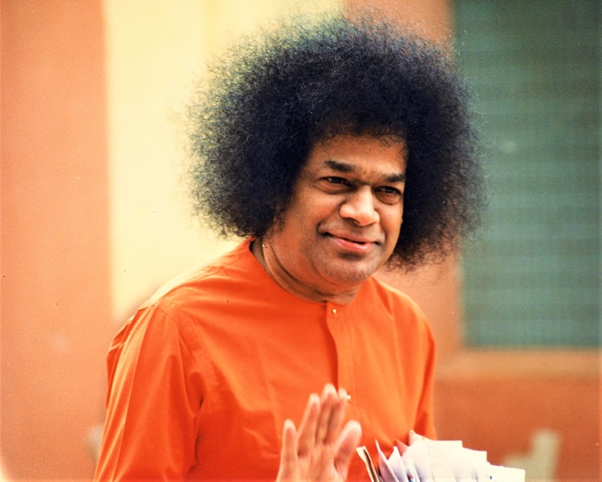 Sri Sathiya Sai Images