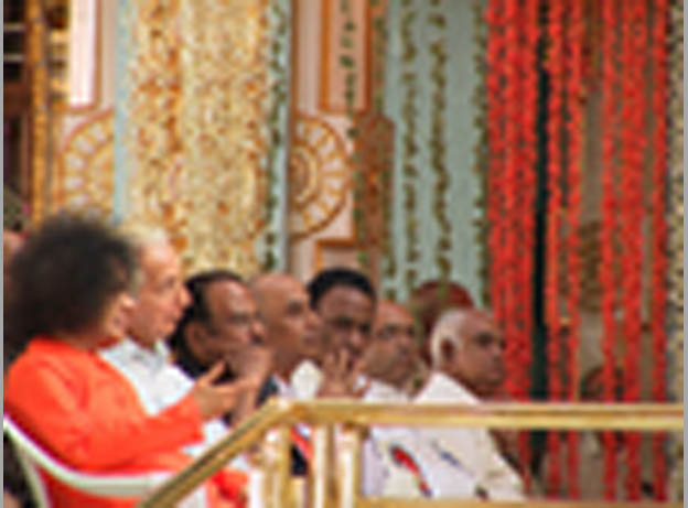 Sri Sathiya Sai Images